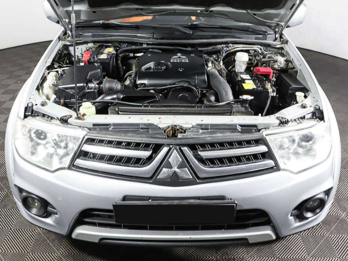 Mitsubishi Pajero Sport б/у, 2014, Механическая. Фото: #8