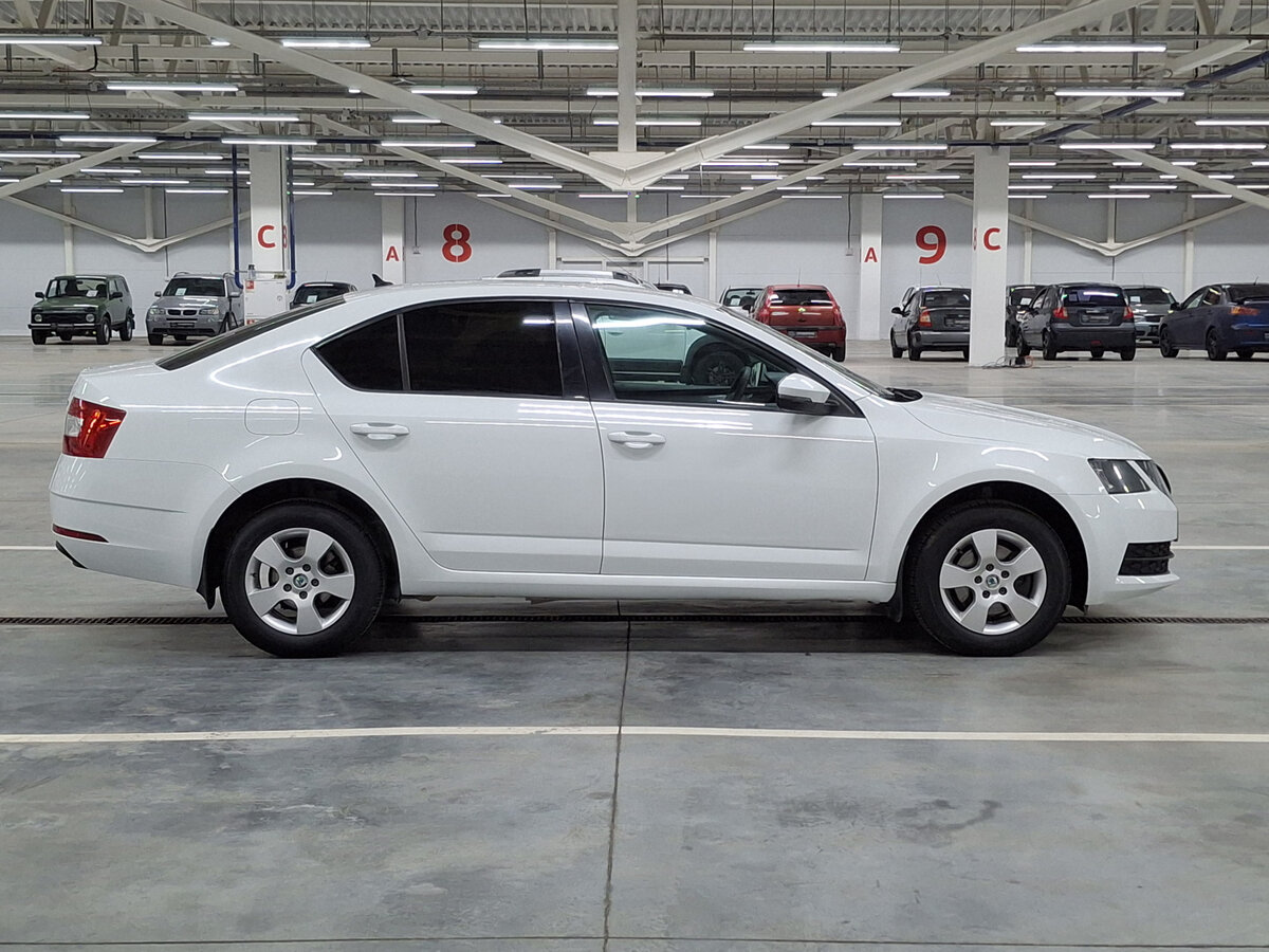 Skoda Octavia б/у, 2018, Механическая. Фото: #3