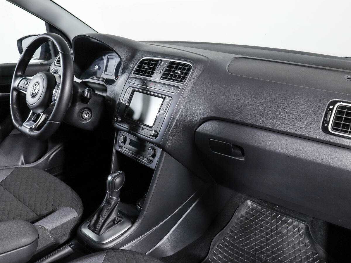 Volkswagen Polo б/у, 2018, Роботизированная. Фото: #6