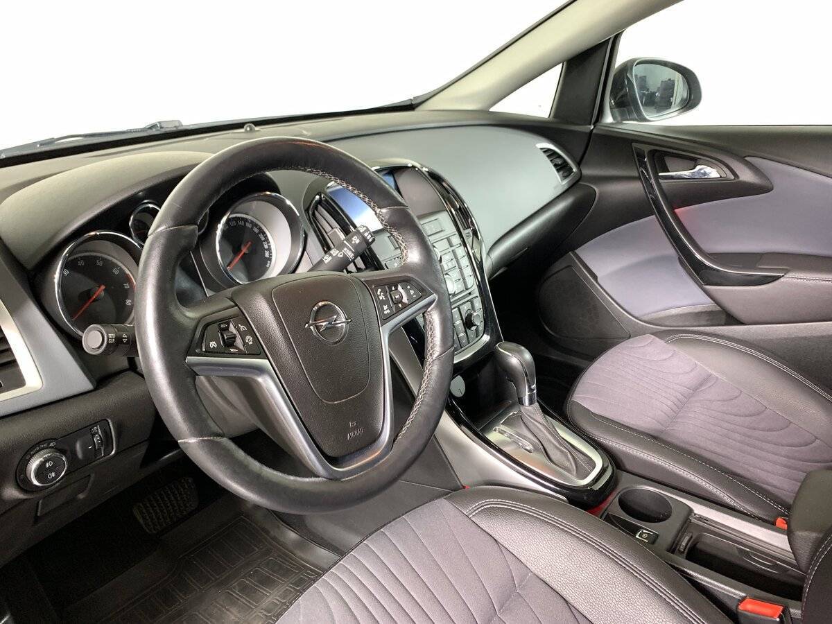 Opel Astra б/у, 2014, Автоматическая. Фото: #10