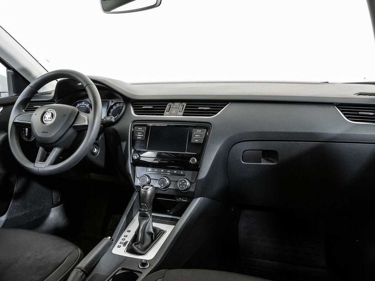 Skoda Octavia б/у, 2018, Автоматическая. Фото: #8