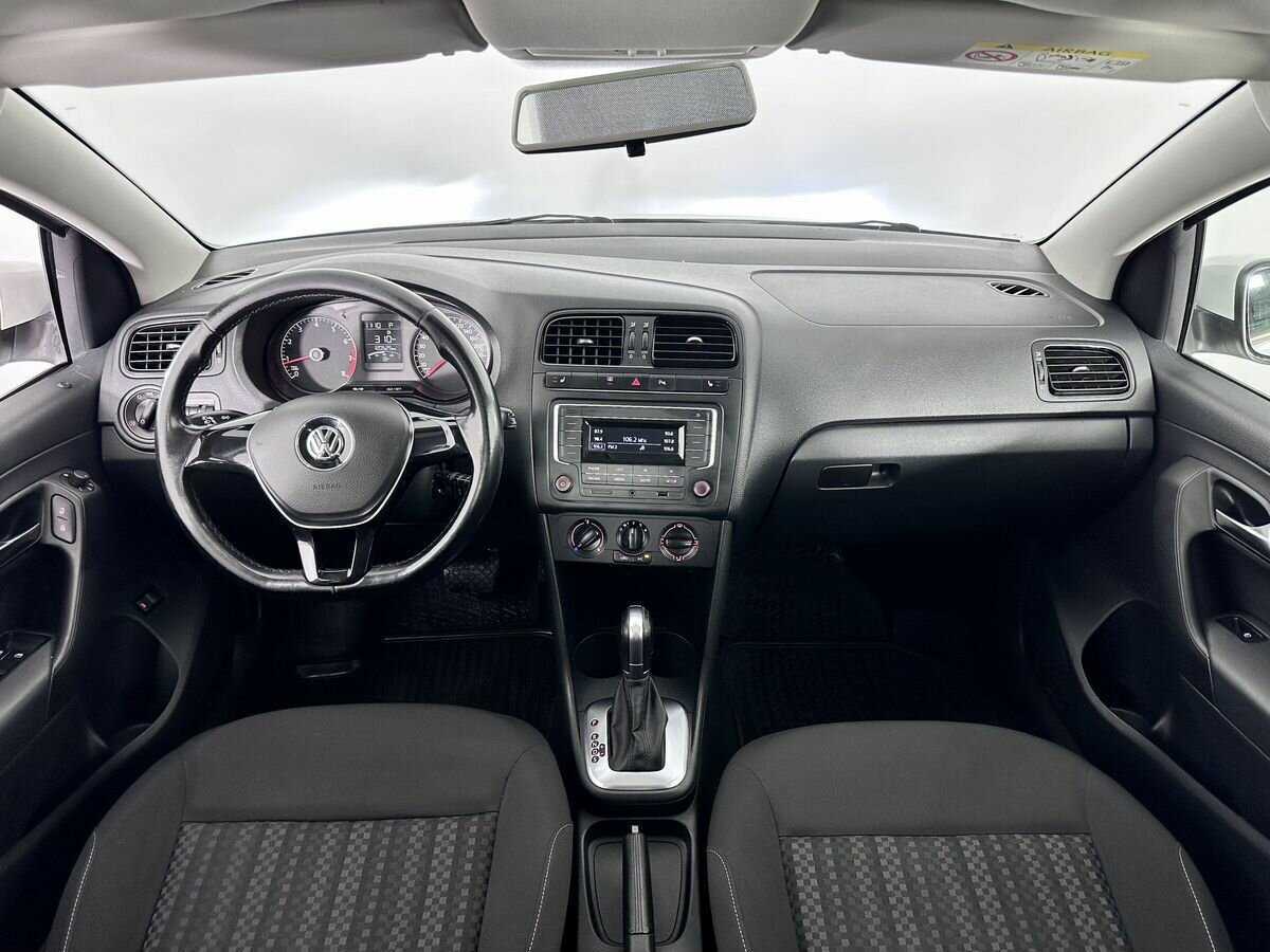 Volkswagen Polo б/у, 2016, Автоматическая. Фото: #8