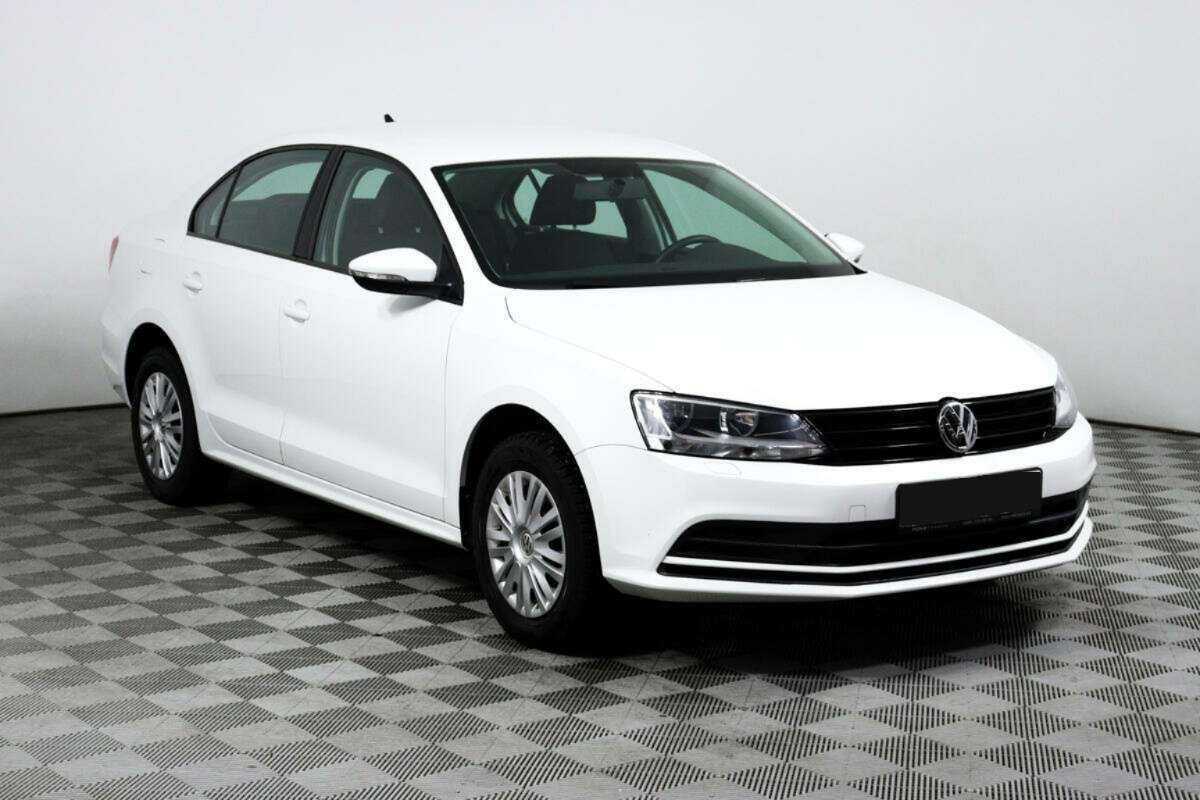 Volkswagen Jetta б/у, 2018, Роботизированная. Фото: #2