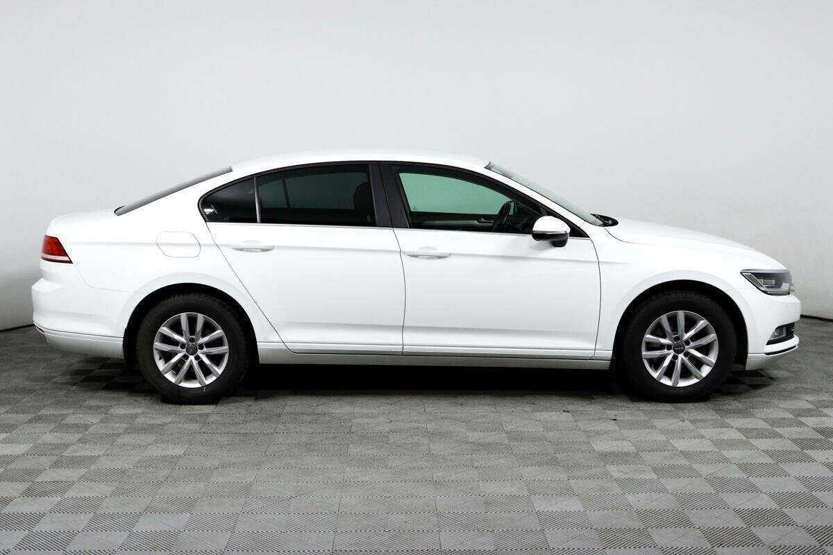 Volkswagen Passat б/у, 2016, Роботизированная. Фото: #3
