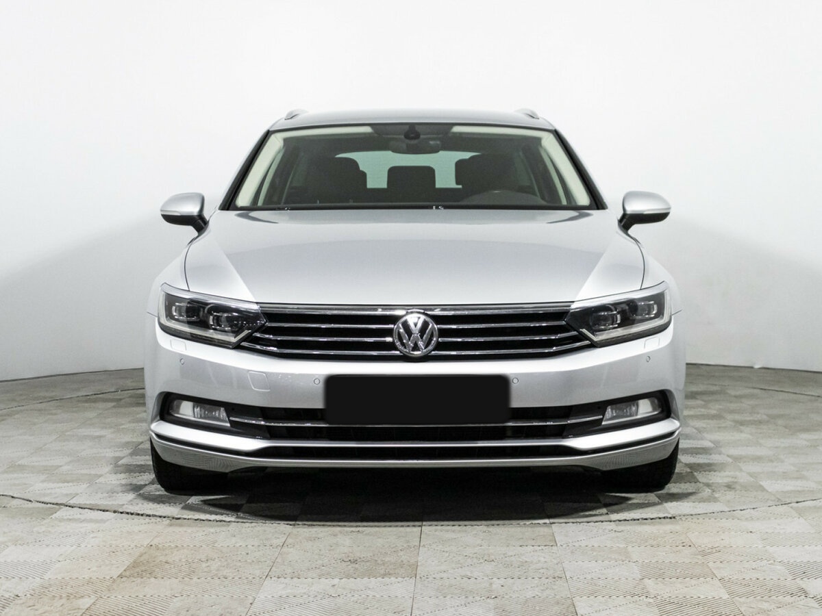 Volkswagen Passat б/у, 2017, Механическая. Фото: #1