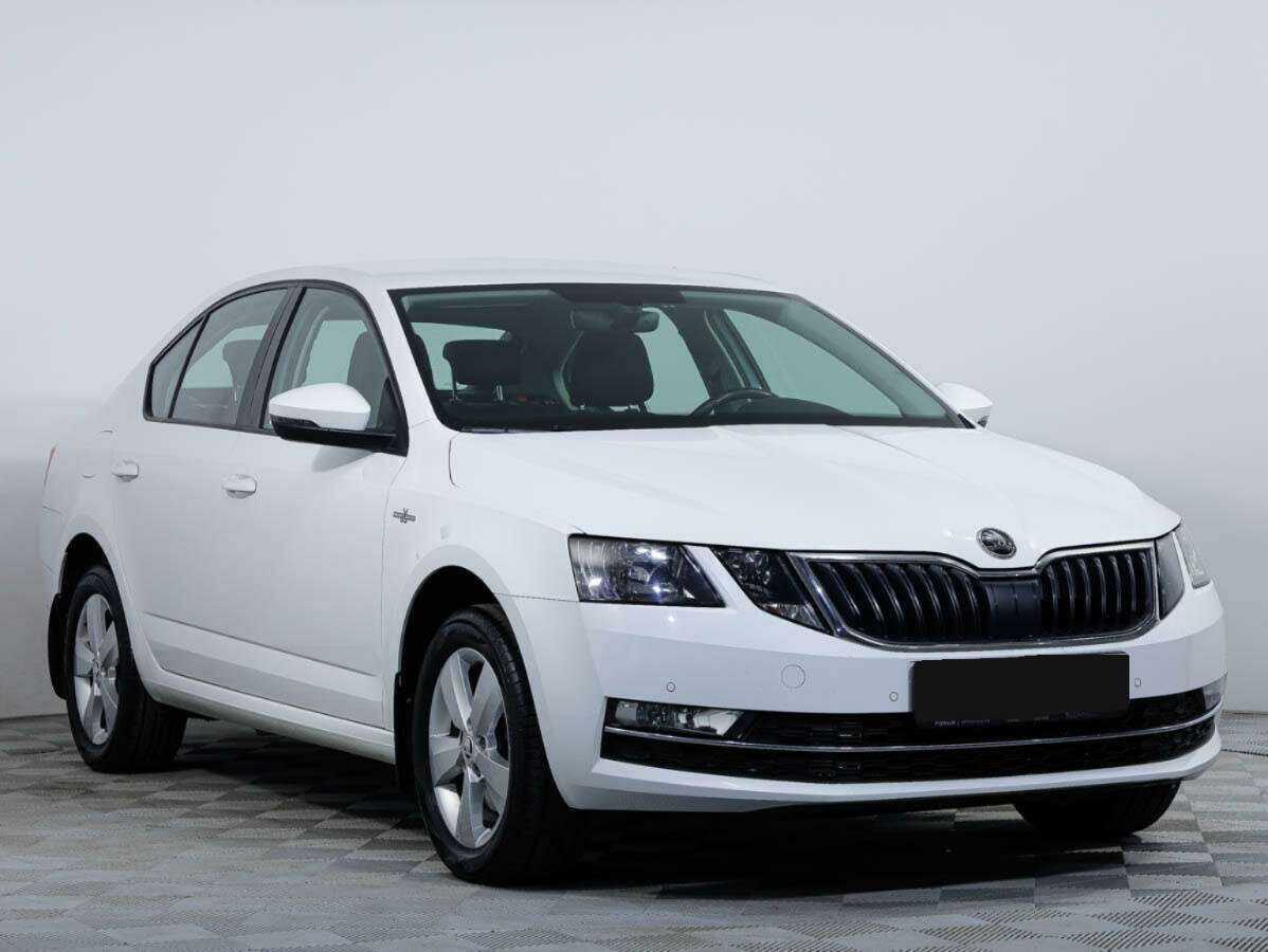 Skoda Octavia б/у, 2018, Механическая. Фото: #1