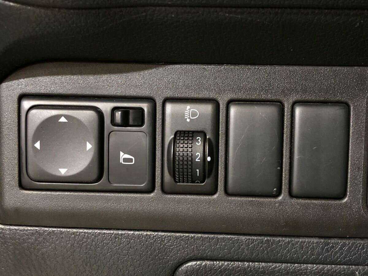 Nissan Note б/у, 2013, Механическая. Фото: #12