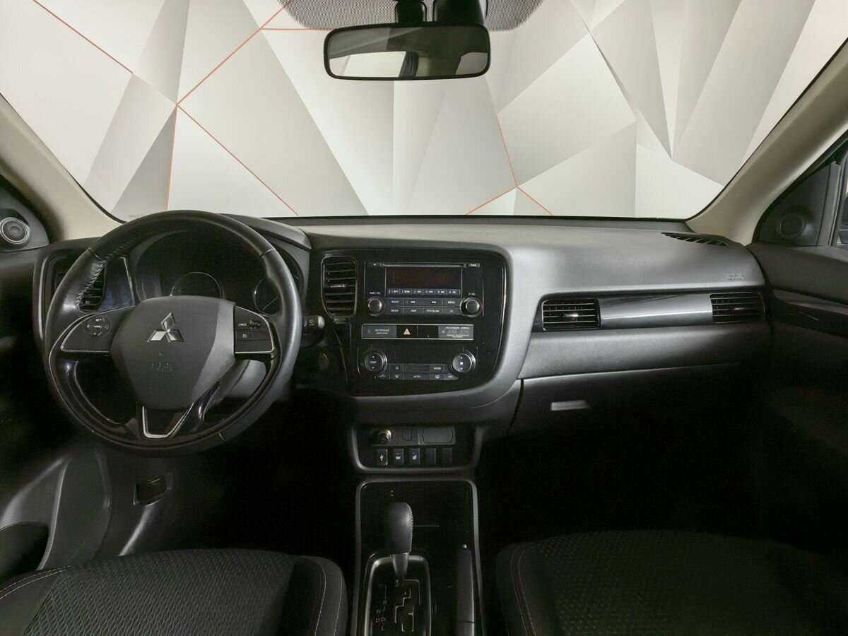 Mitsubishi Outlander б/у, 2018, Вариатор. Фото: #8