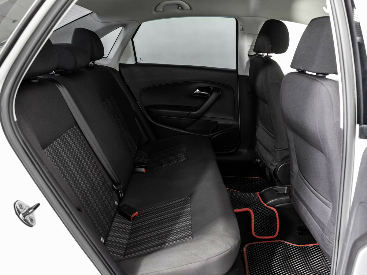 Volkswagen Polo б/у, 2016, Автоматическая. Фото: #11