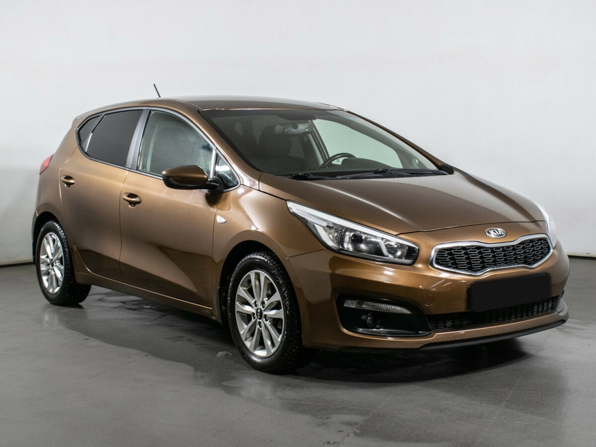 Kia Ceed б/у, 2016, Автоматическая. Фото: #2