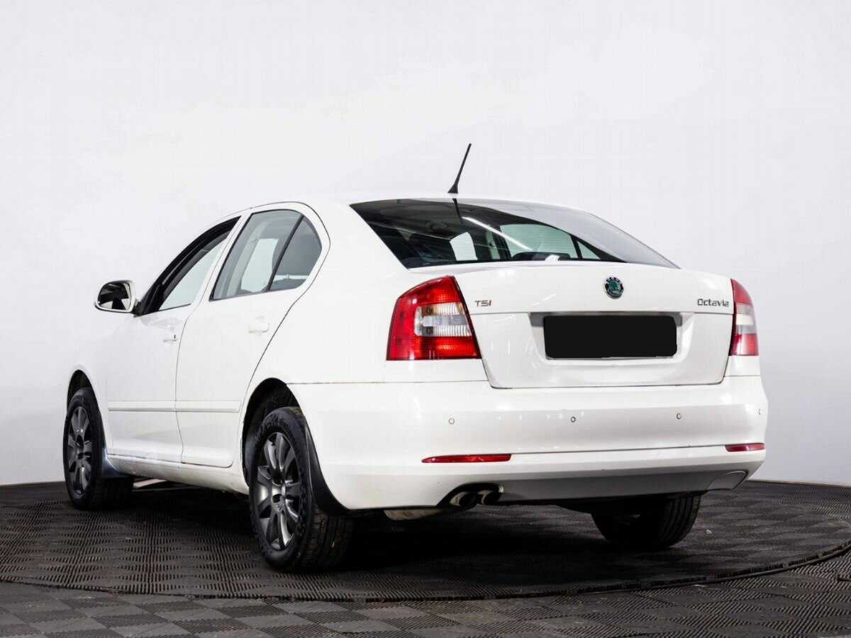 Skoda Octavia б/у, 2012, Механическая. Фото: #3