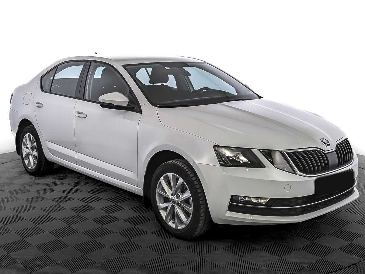 Skoda Octavia б/у, 2019, Механическая. Фото: #2