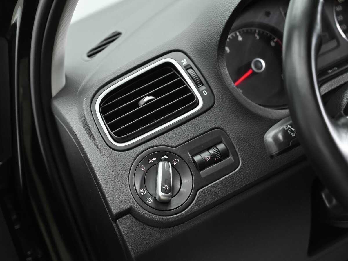 Volkswagen Polo б/у, 2017, Механическая. Фото: #7