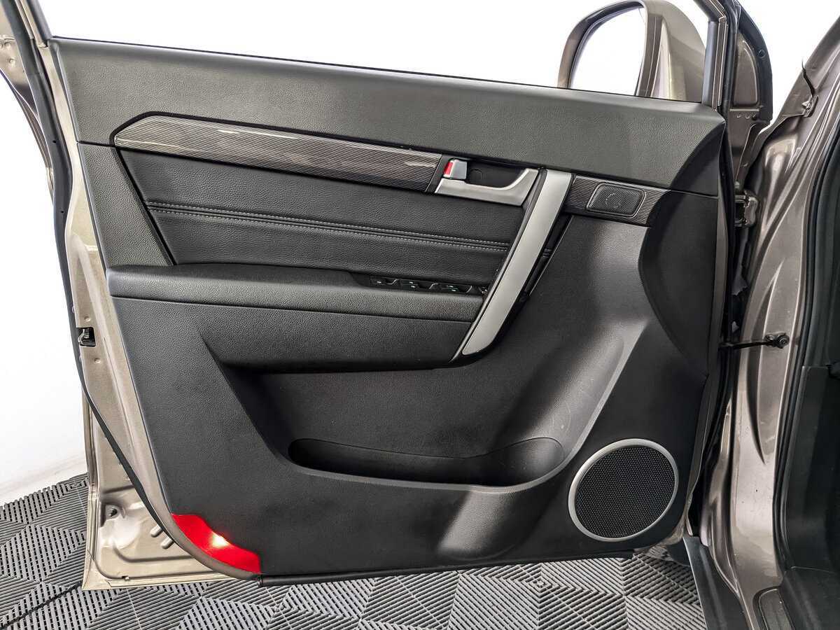 Chevrolet Captiva б/у, 2015, Автоматическая. Фото: #14