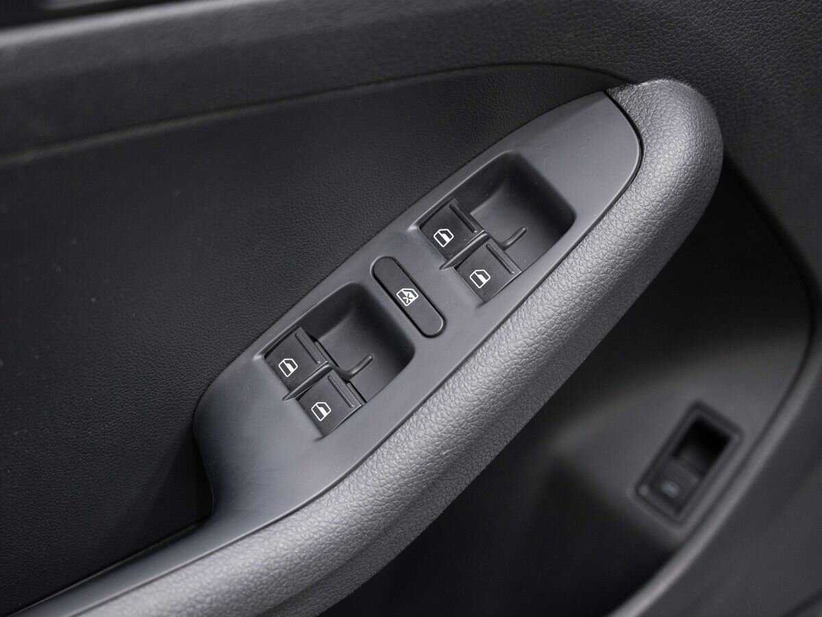 Volkswagen Jetta б/у, 2015, Автоматическая. Фото: #14