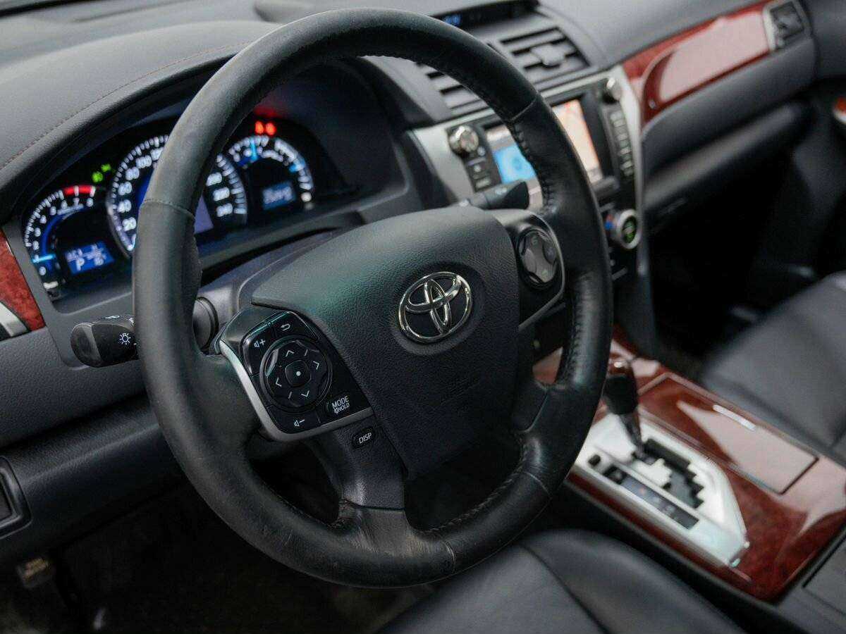 Toyota Camry б/у, 2014, Автоматическая. Фото: #17