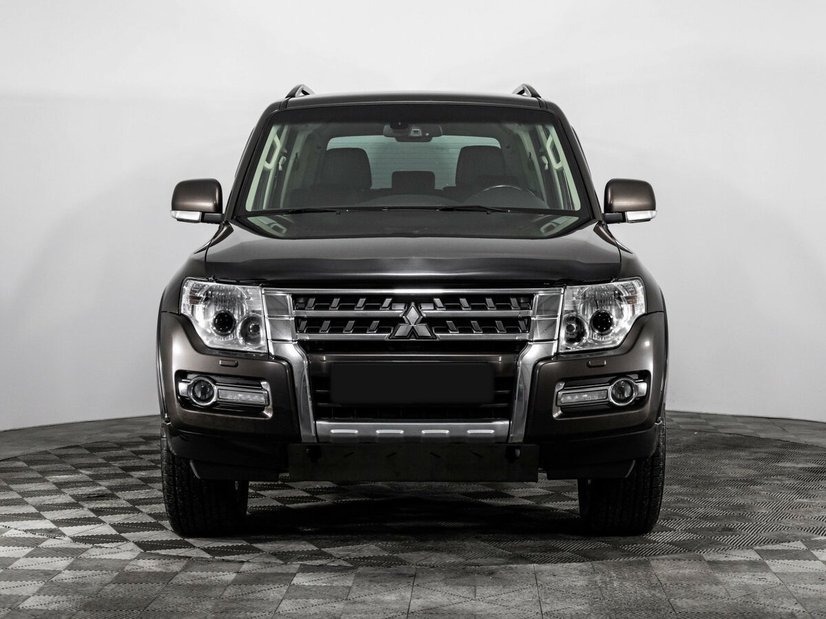Mitsubishi Pajero б/у, 2017, Автоматическая. Фото: #2