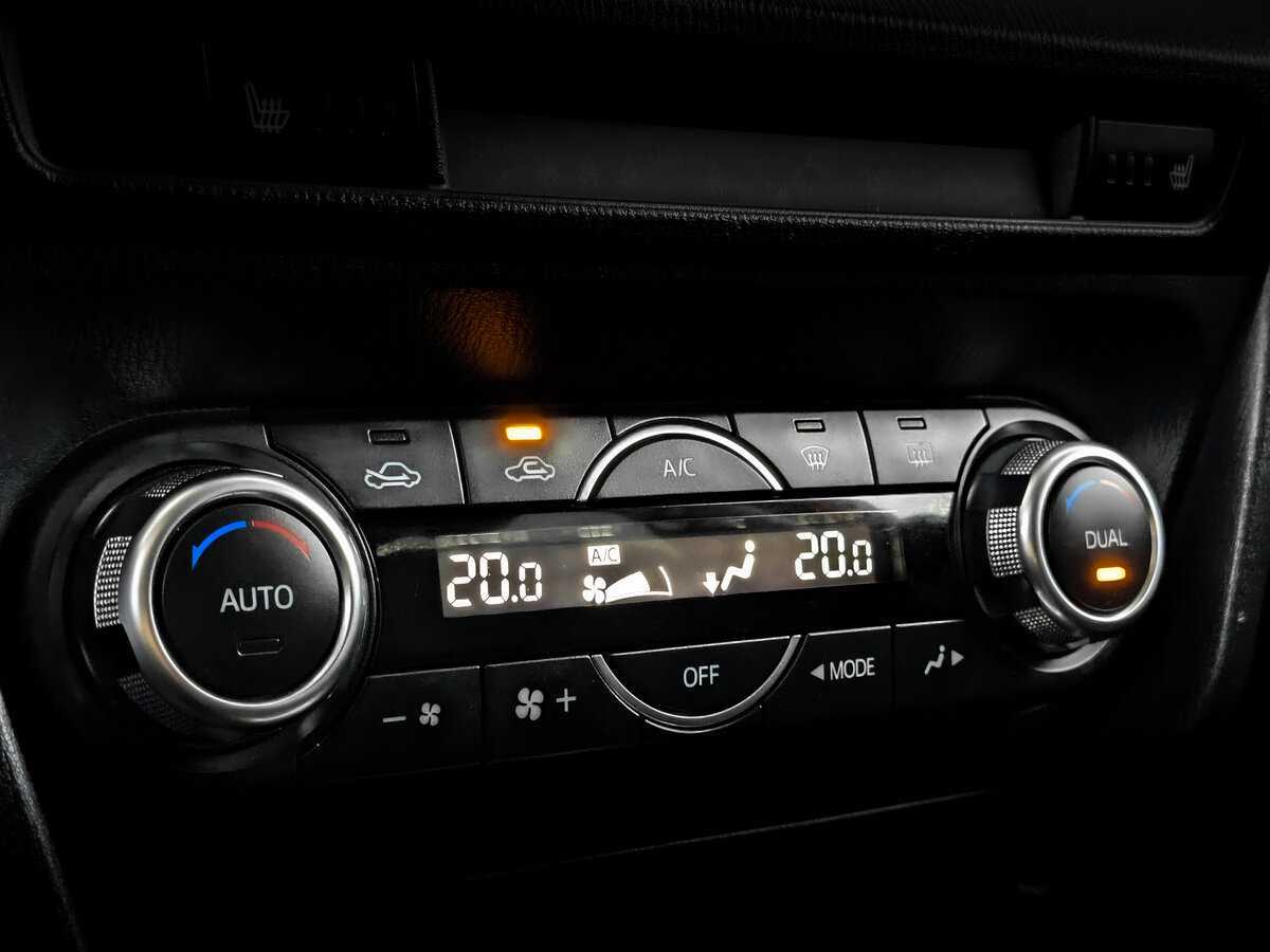 Mazda 3 б/у, 2014, Автоматическая. Фото: #20