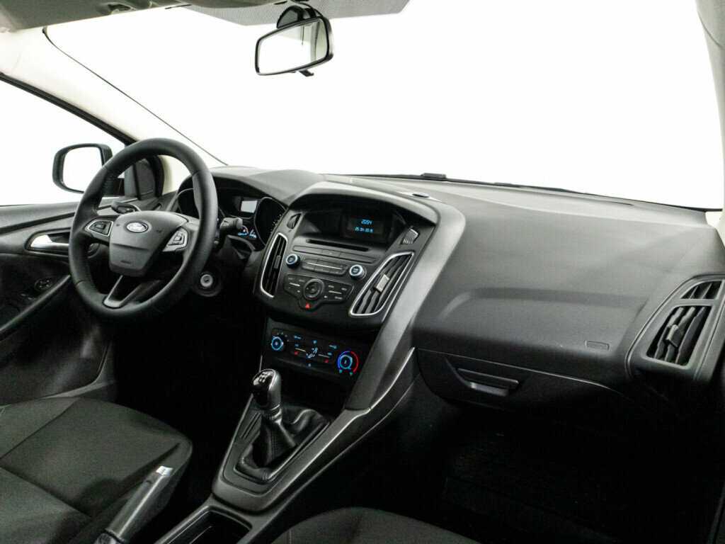 Ford Focus б/у, 2018, Механическая. Фото: #8