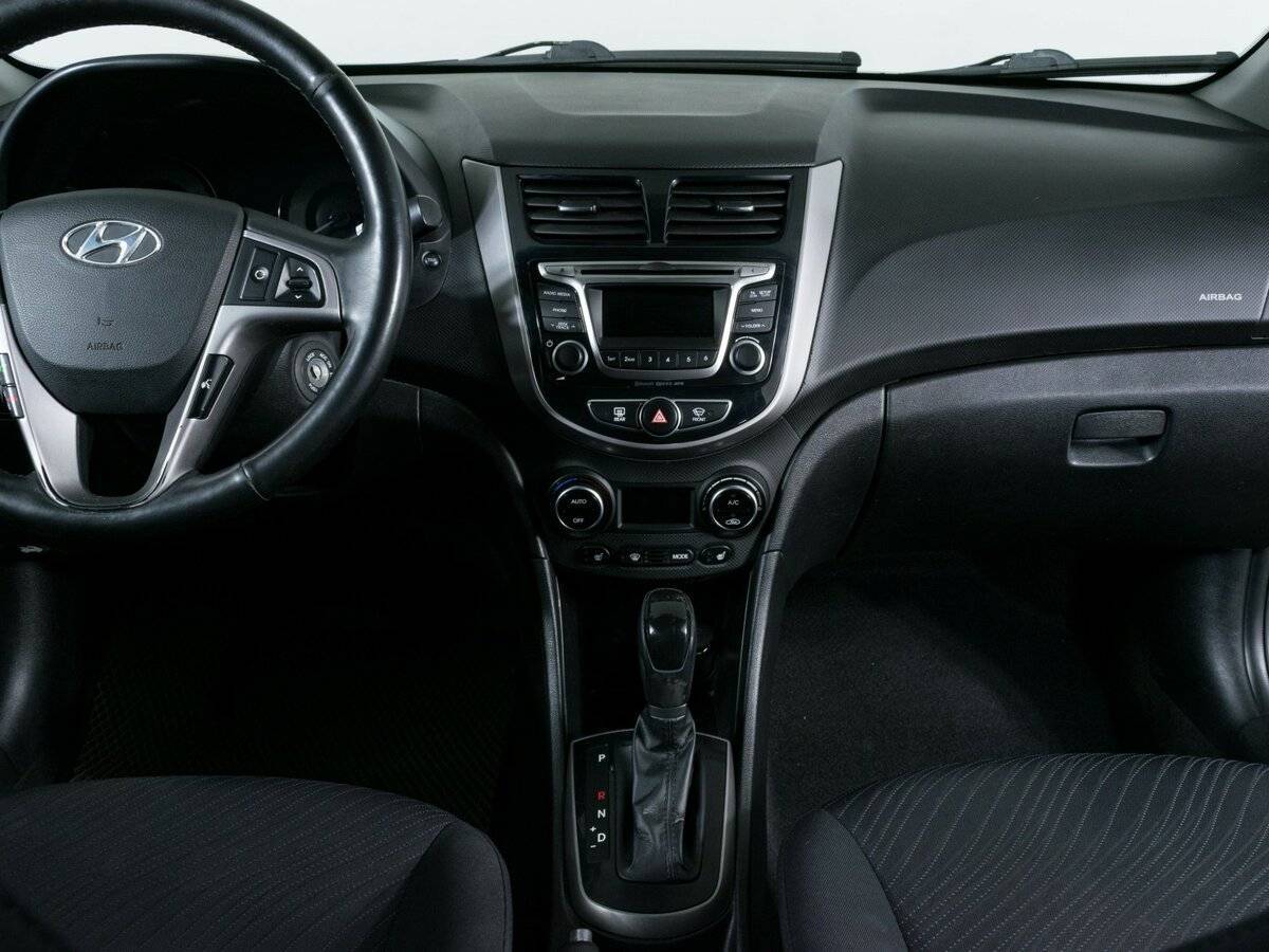 Hyundai Solaris б/у, 2014, Автоматическая. Фото: #8