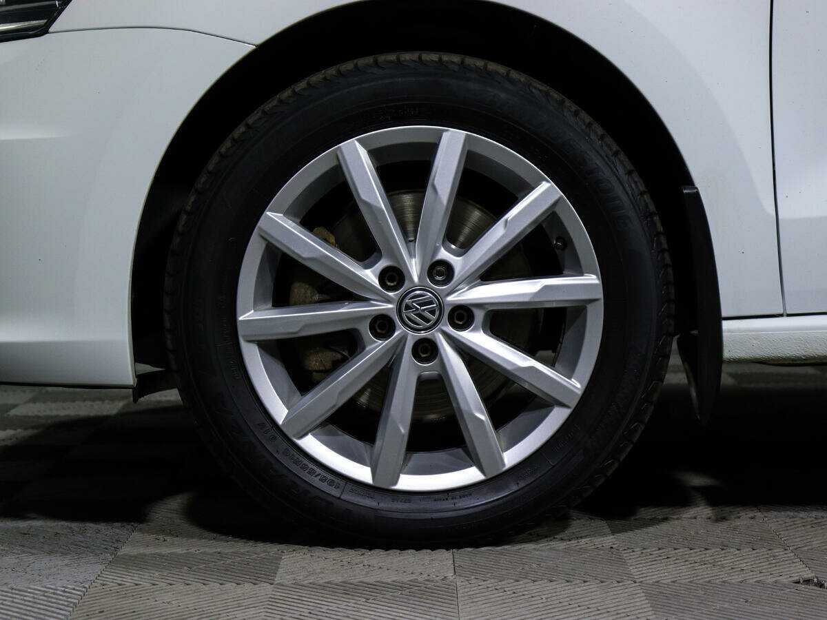 Volkswagen Polo б/у, 2017, Механическая. Фото: #12