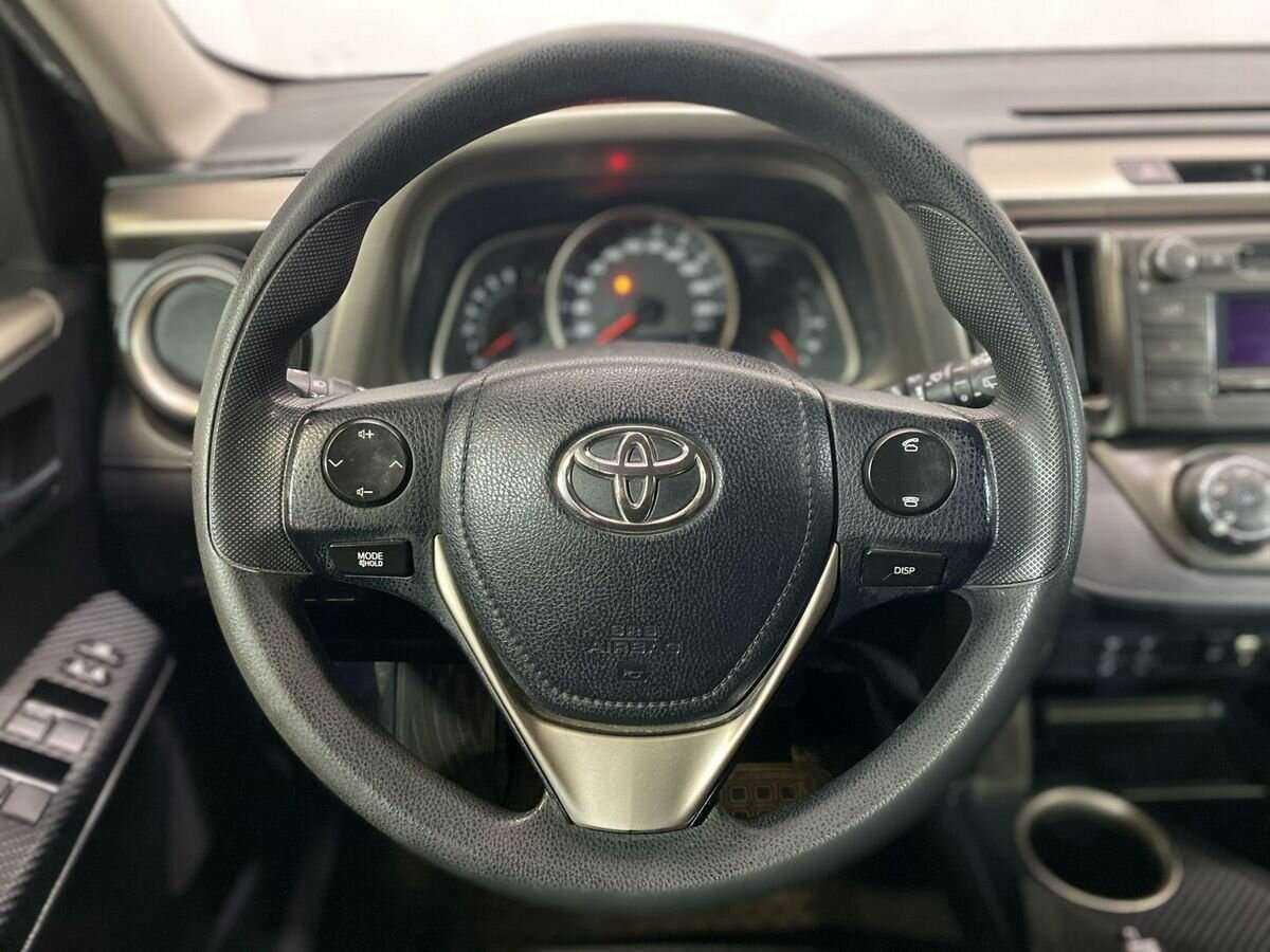 Toyota RAV4 б/у, 2014, Механическая. Фото: #11
