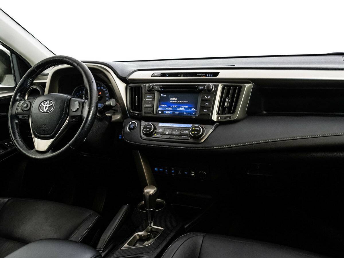 Toyota RAV4 б/у, 2015, Автоматическая. Фото: #6