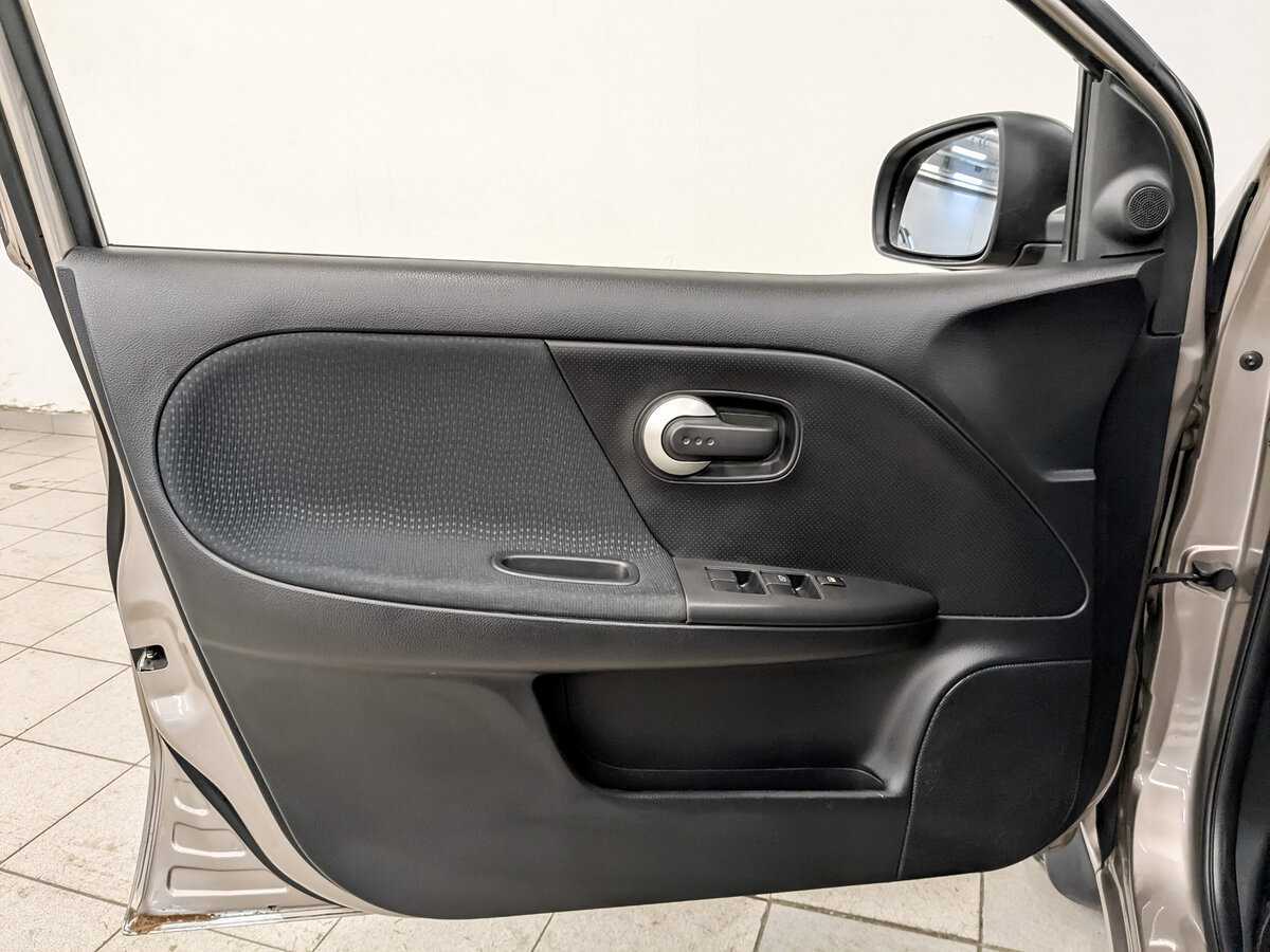 Nissan Note б/у, 2013, Автоматическая. Фото: #18