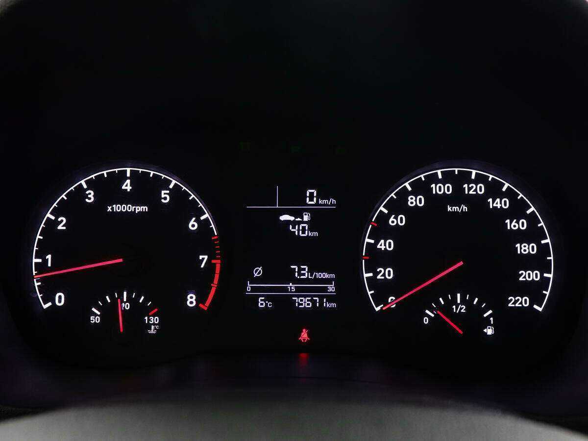 Hyundai Solaris б/у, 2018, Механическая. Фото: #9