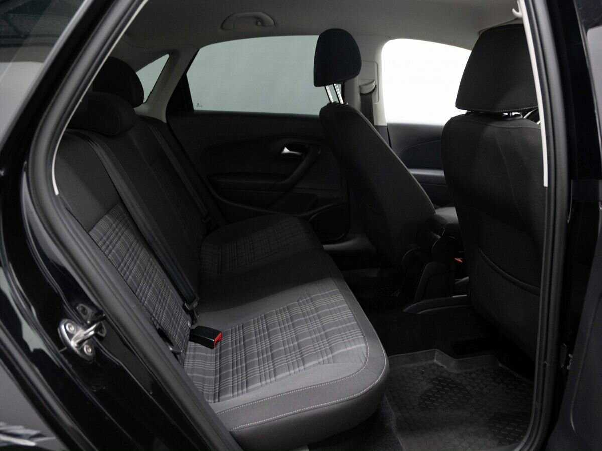 Volkswagen Polo б/у, 2016, Роботизированная. Фото: #9