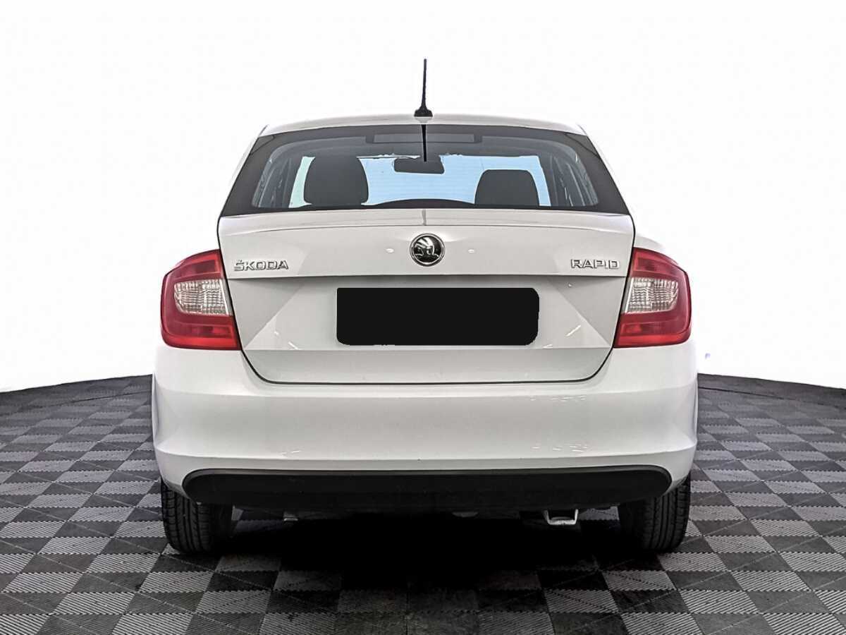 Skoda Rapid б/у, 2017, Механическая. Фото: #5