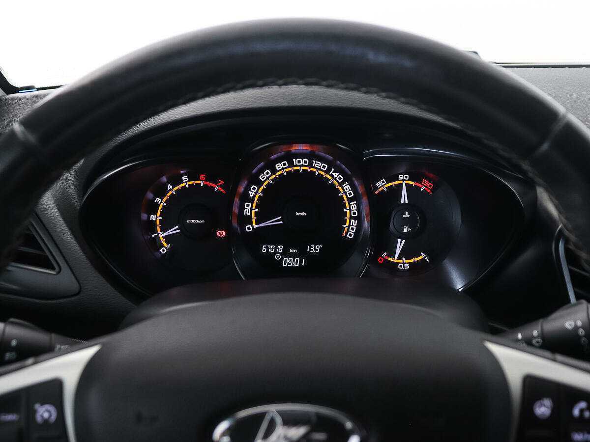 Lada (ВАЗ) Vesta б/у, 2020, Механическая. Фото: #10