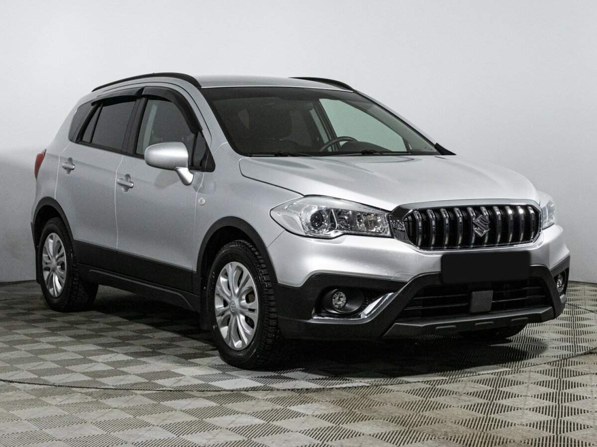 Suzuki SX4 б/у, 2016, Автоматическая. Фото: #2