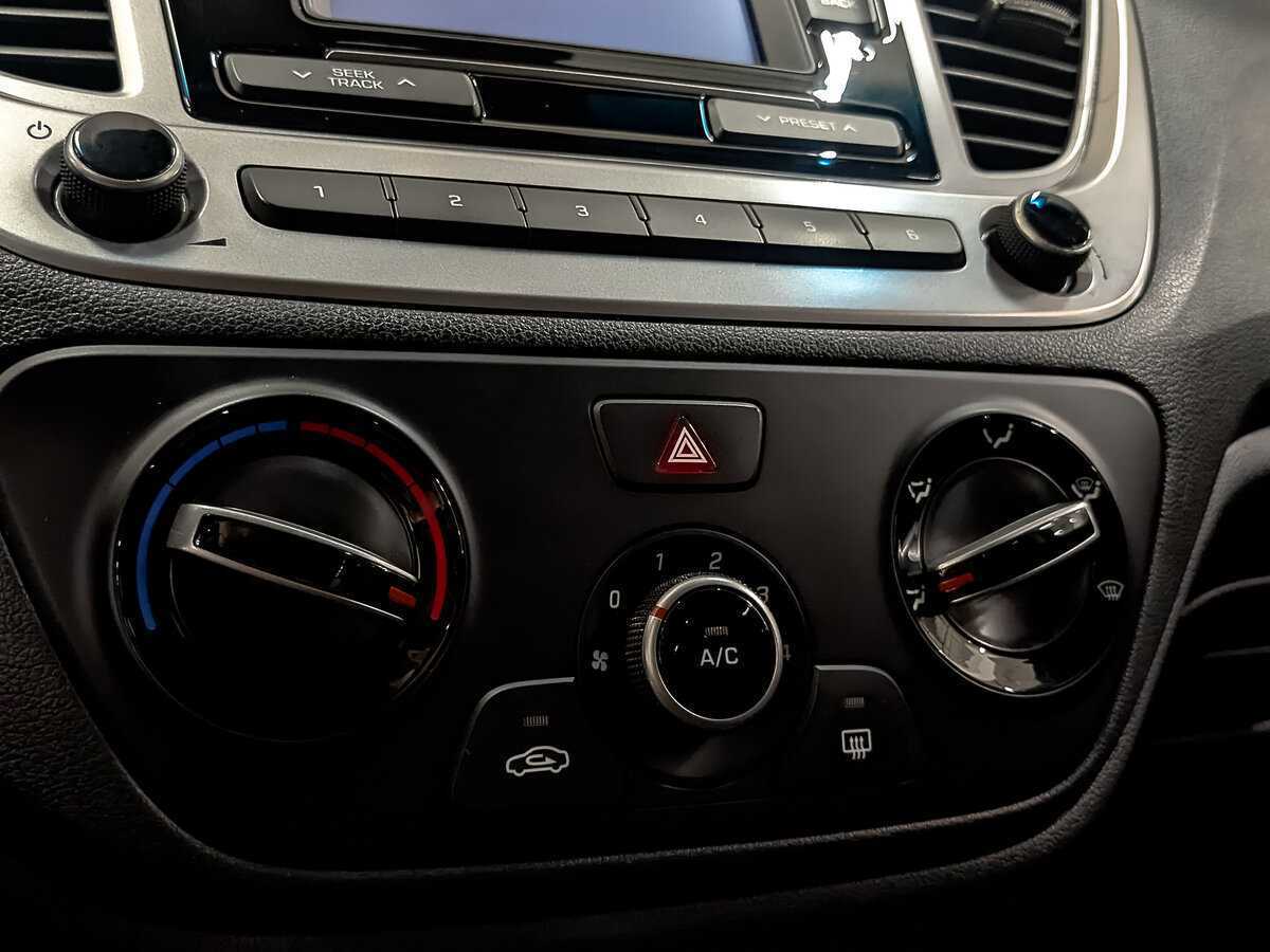 Hyundai Solaris б/у, 2020, Механическая. Фото: #18