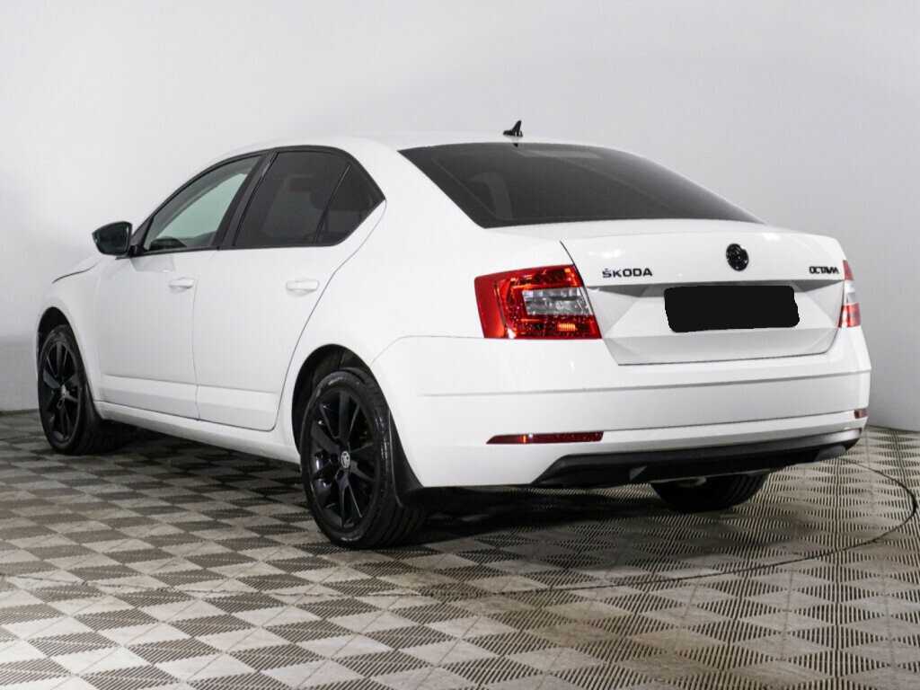 Skoda Octavia б/у, 2018, Механическая. Фото: #6