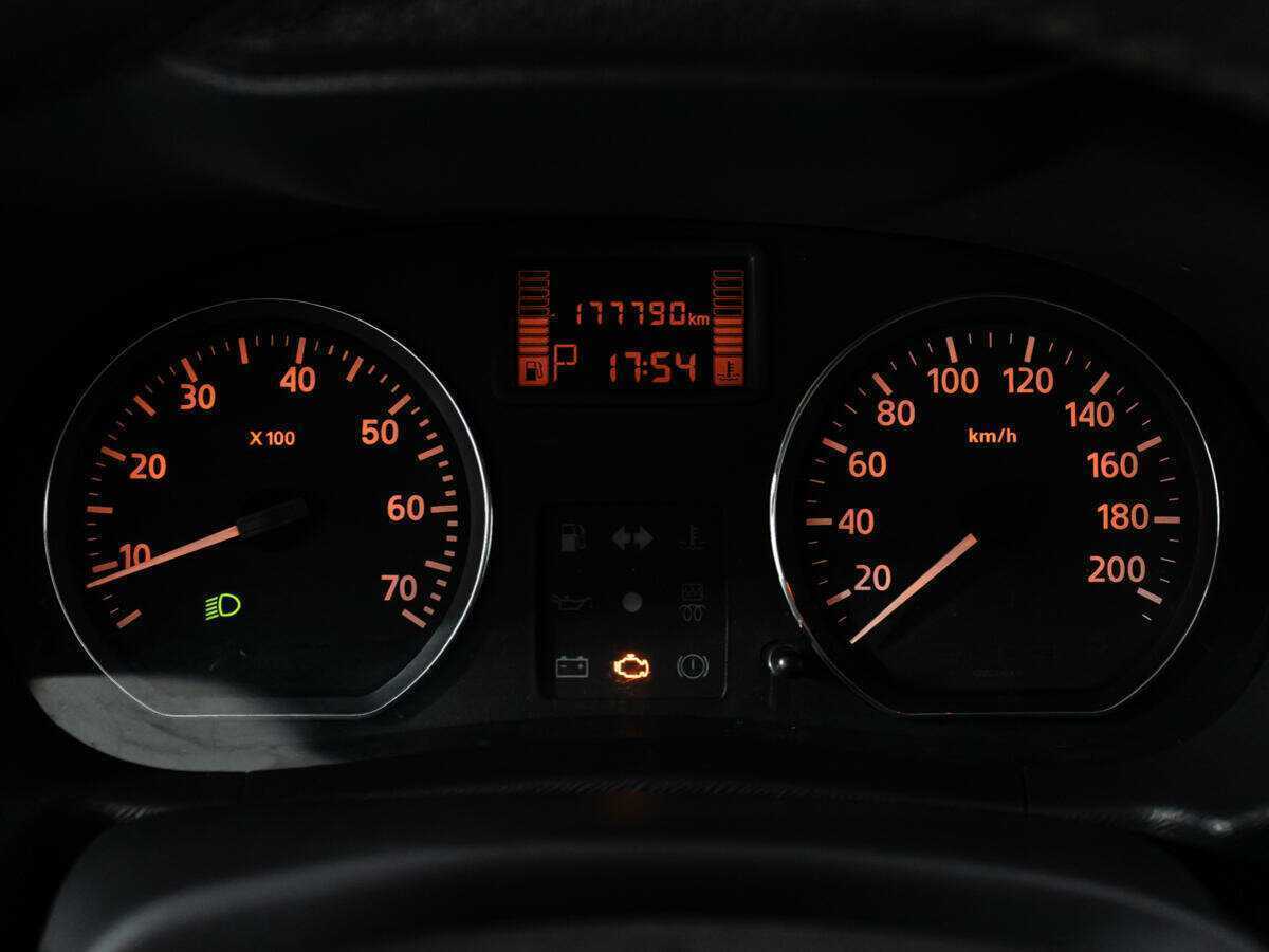 Nissan Terrano б/у, 2015, Автоматическая. Фото: #11