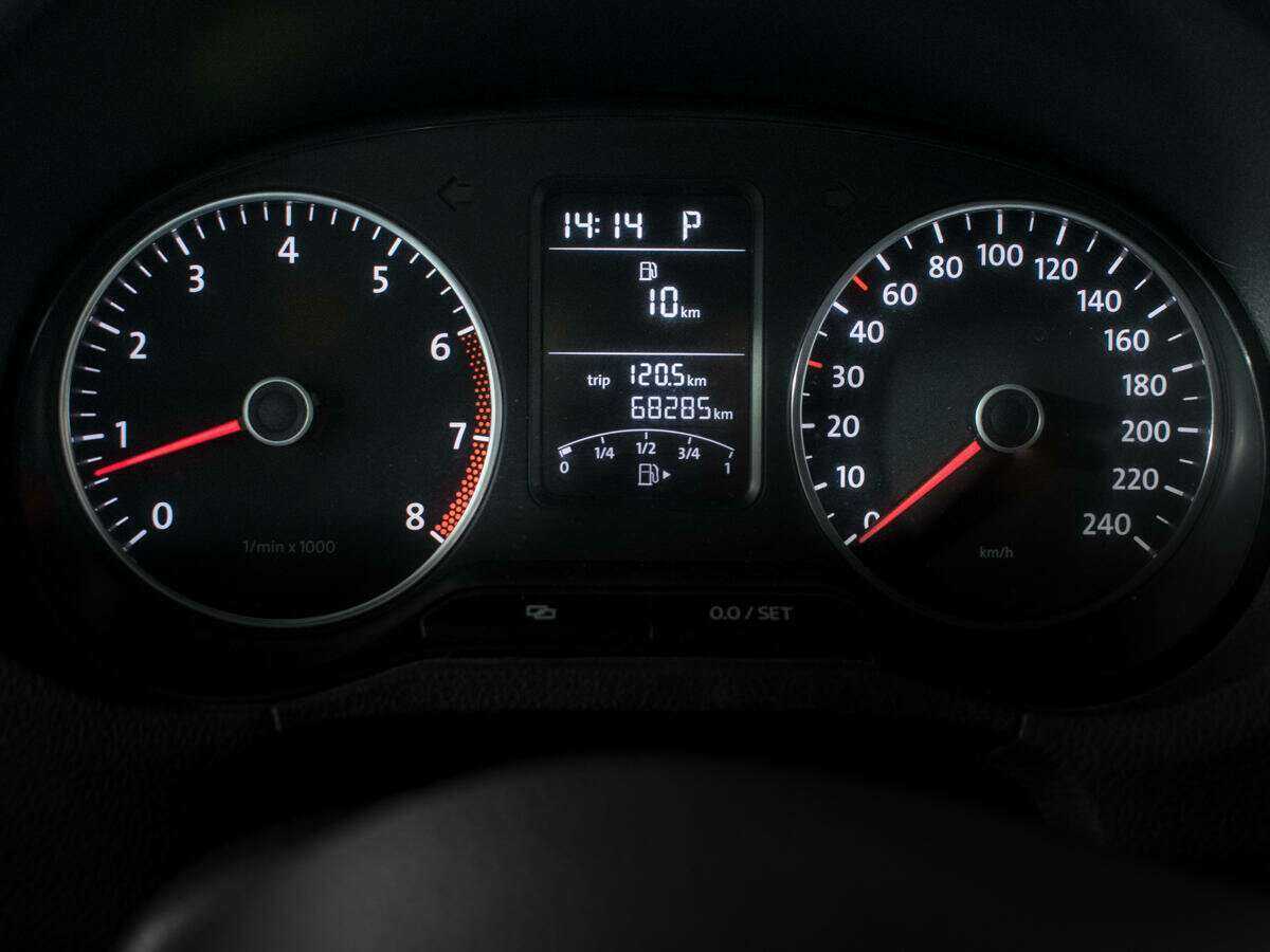 Volkswagen Polo б/у, 2012, Роботизированная. Фото: #10