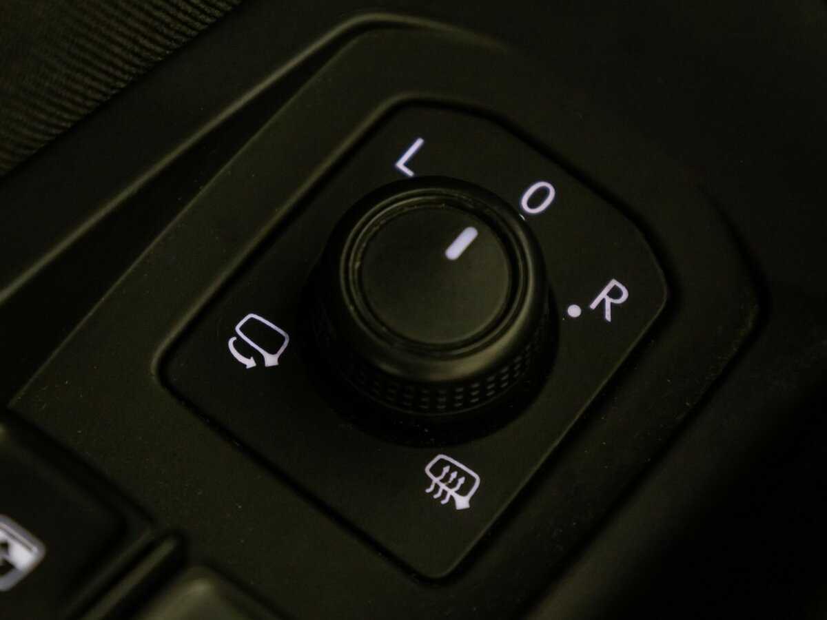 Volkswagen Passat б/у, 2018, Роботизированная. Фото: #19