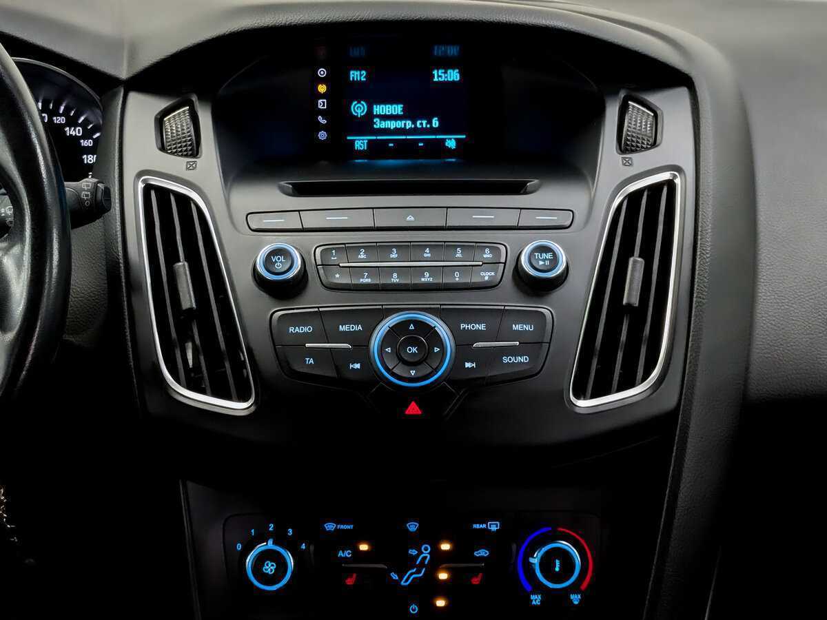 Ford Focus б/у, 2015, Механическая. Фото: #14