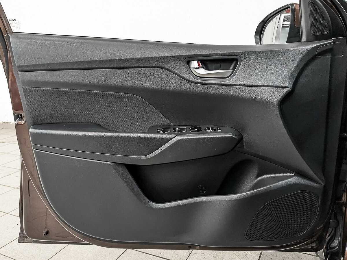 Hyundai Solaris б/у, 2021, Автоматическая. Фото: #18