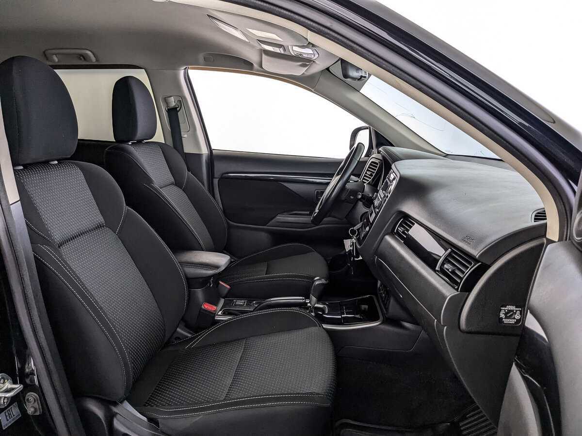 Mitsubishi Outlander б/у, 2018, Вариатор. Фото: #19