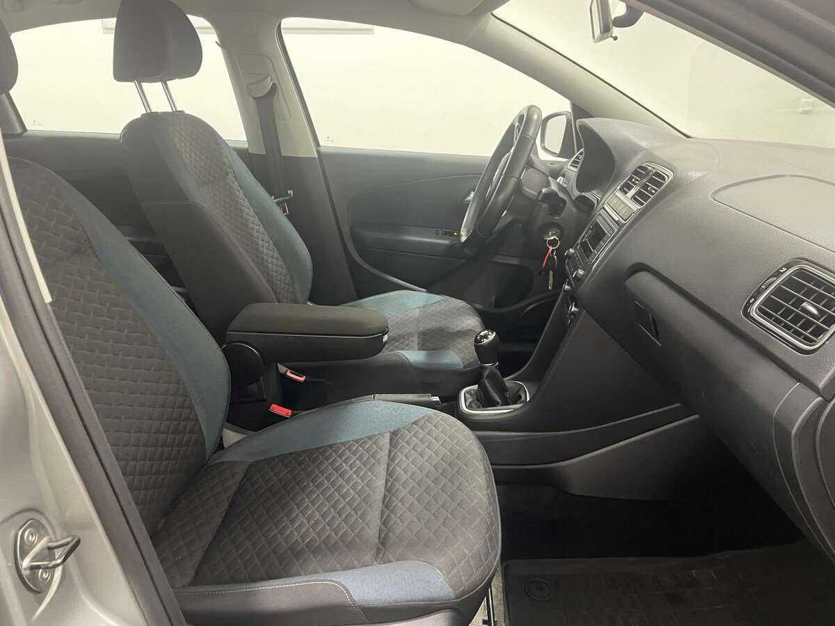 Volkswagen Polo б/у, 2020, Механическая. Фото: #9