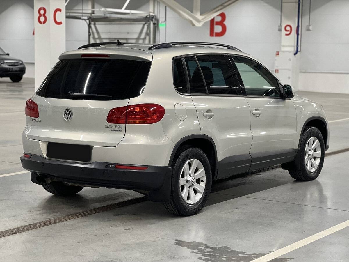 Volkswagen Tiguan б/у, 2012, Автоматическая. Фото: #4