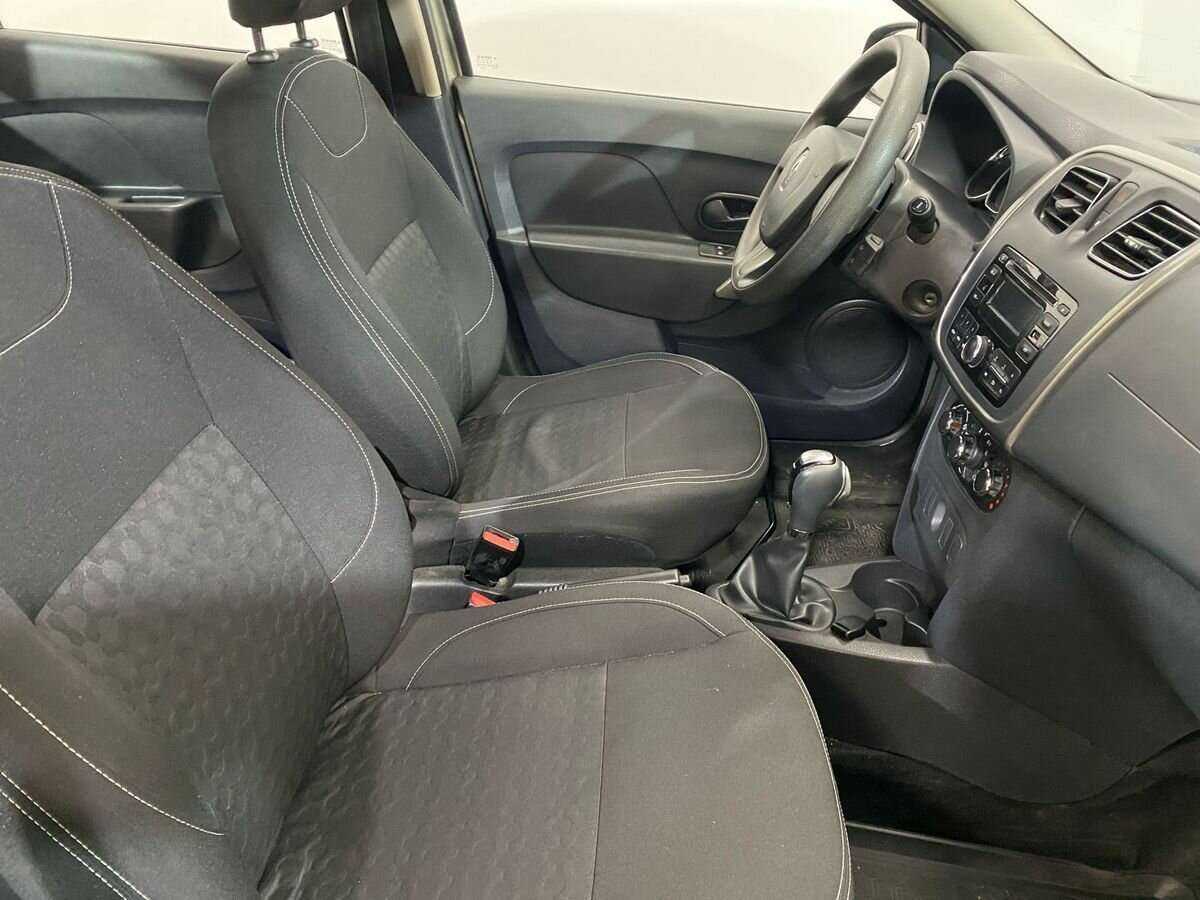 Renault Logan б/у, 2016, Автоматическая. Фото: #9