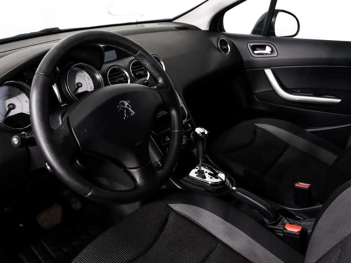 Peugeot 408 б/у, 2014, Автоматическая. Фото: #8