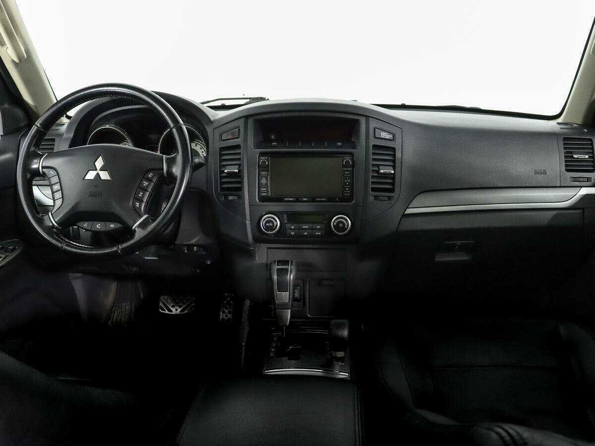 Mitsubishi Pajero б/у, 2012, Автоматическая. Фото: #10