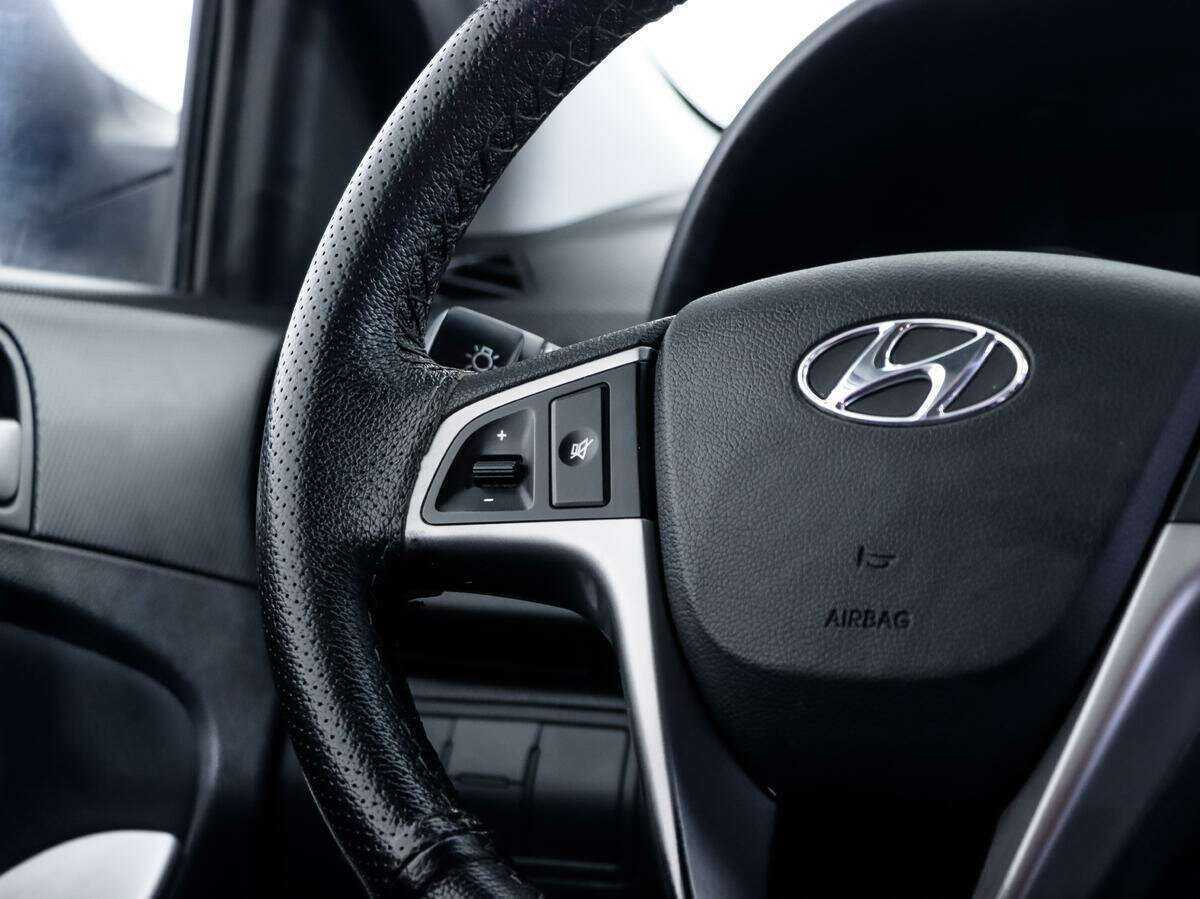 Hyundai Solaris б/у, 2016, Механическая. Фото: #12