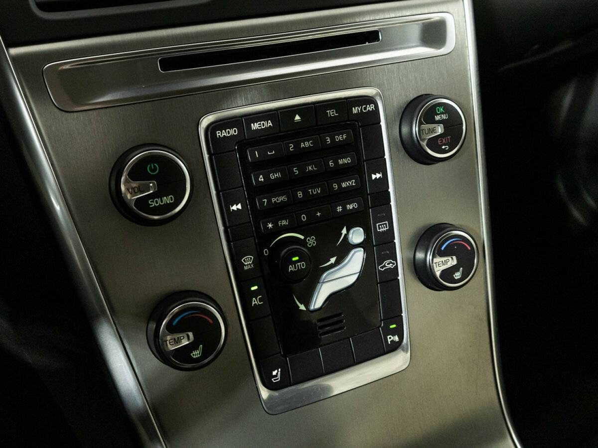 Volvo XC60 б/у, 2012, Роботизированная. Фото: #18