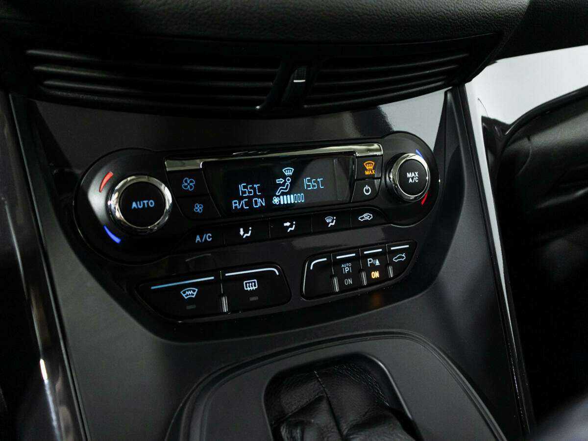 Ford Kuga б/у, 2016, Автоматическая. Фото: #17