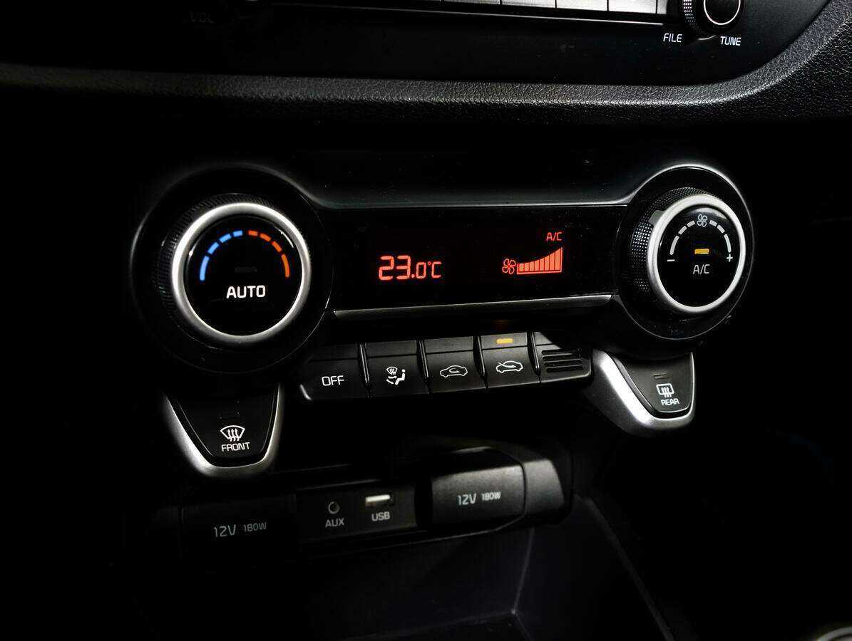 Kia Rio б/у, 2017, Механическая. Фото: #10